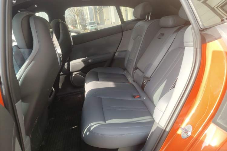 Used Xiaomi Auto YU7 2025 Ultra-Long Range Rear-Wheel Drive Version Left Rear Seat