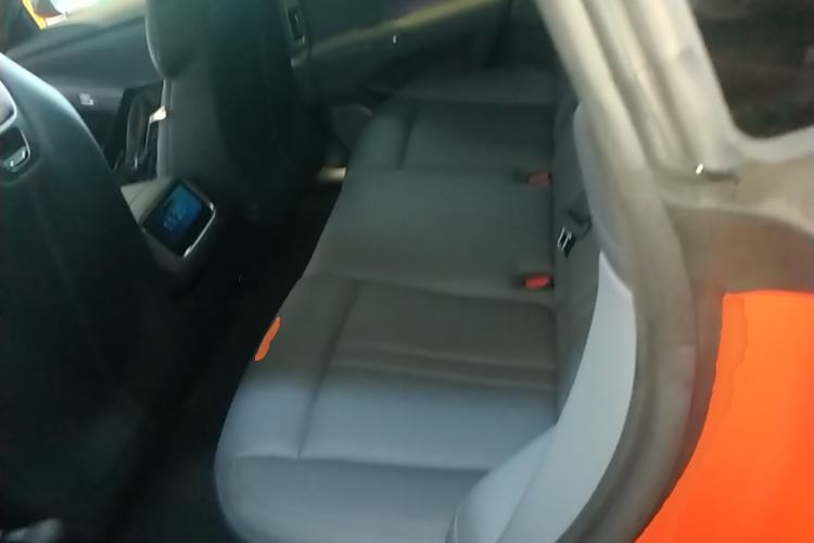 Used Xiaomi Auto YU7 2025 Ultra-Long Range High-Performance All-Wheel-Drive Max Edition Left Rear Seat