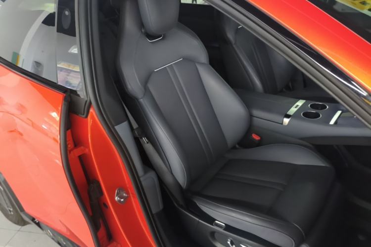 Used Xiaomi Auto YU7 2025 Ultra-Long Range Rear-Wheel Drive Version Right Front Seat