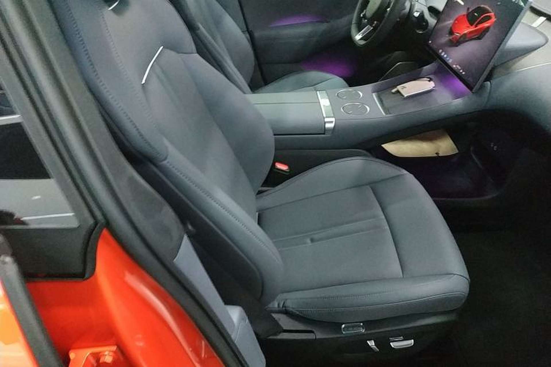 Used Xiaomi Auto YU7 2025 Ultra-Long Range High-Performance All-Wheel-Drive Max Edition Right Front Seat