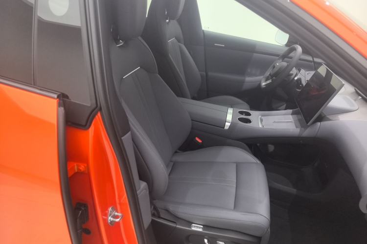 Used Xiaomi Auto YU7 2025 Ultra-Long Range Rear-Wheel Drive Version Right Front Seat
