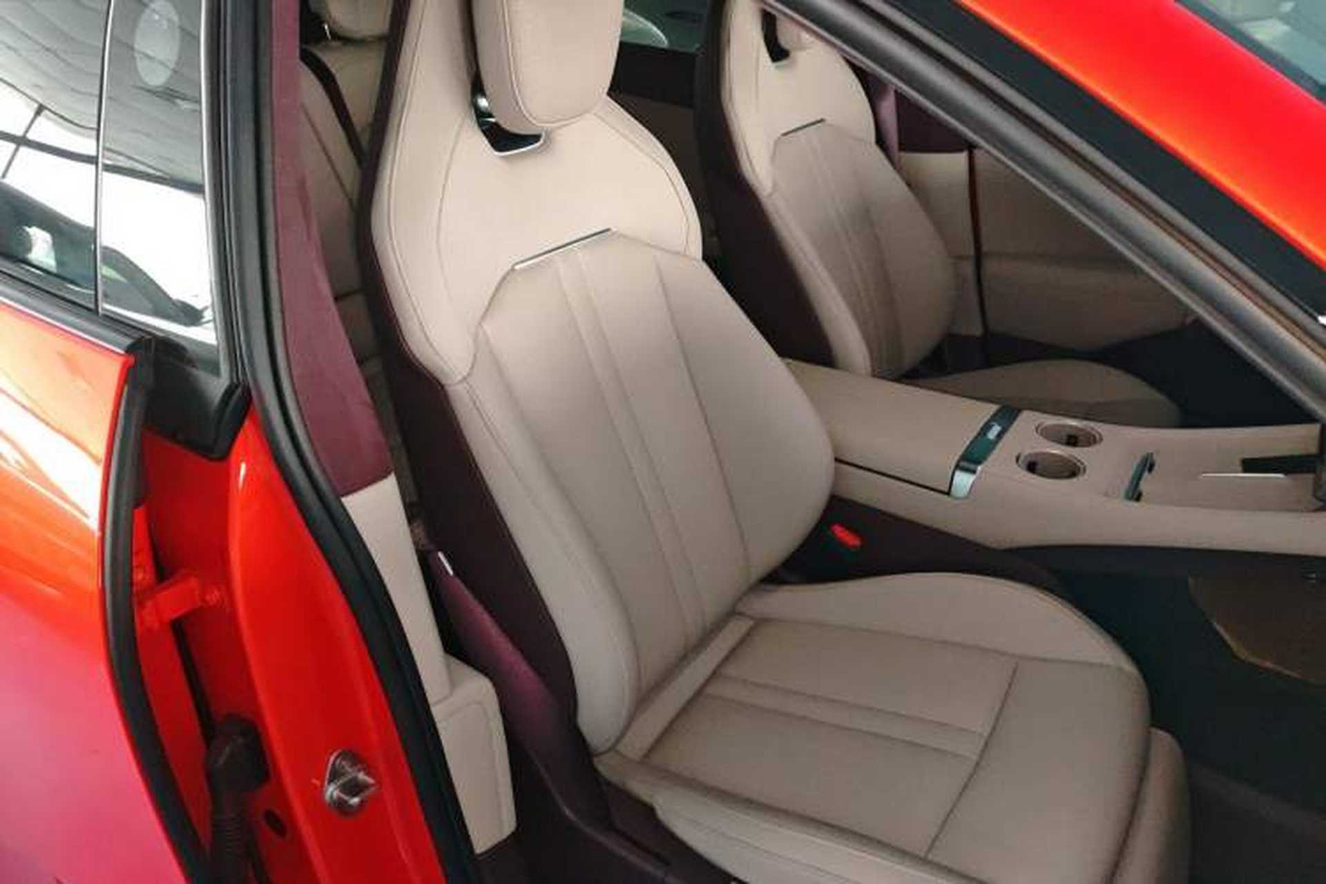 Used Xiaomi Auto YU7 2025 Ultra-Long Range High-Performance All-Wheel-Drive Max Edition Right Front Seat