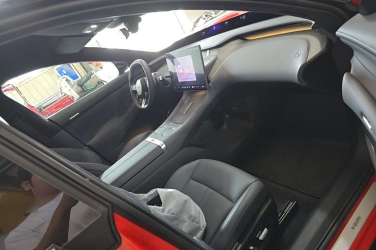 Used Xiaomi Auto YU7 2025 Ultra-Long Range High-Performance All-Wheel-Drive Max Edition Right Front Seat
