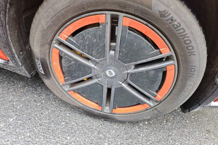 Used Xiaomi Auto YU7 2025 Ultra-Long Range High-Performance All-Wheel-Drive Max Edition Right Front Wheel Hub