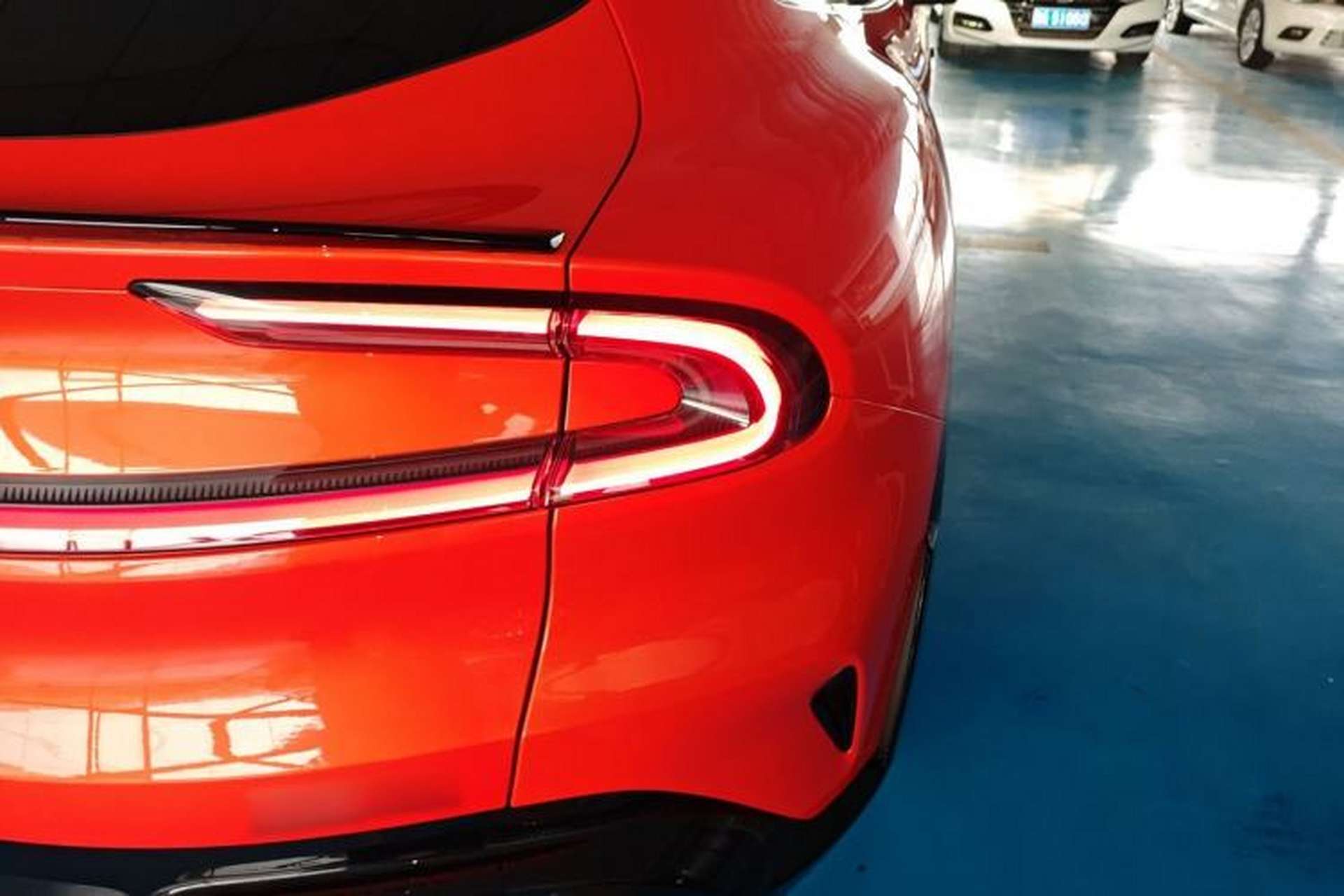 Used Xiaomi Auto YU7 2025 Ultra-Long Range High-Performance All-Wheel-Drive Max Edition Right Rear Taillight