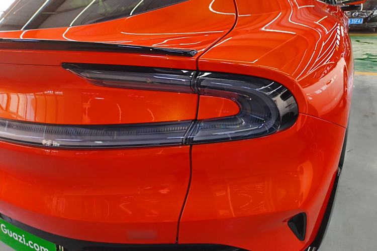 Used Xiaomi Auto YU7 2025 Ultra-Long Range Rear-Wheel Drive Version Right Rear Taillight