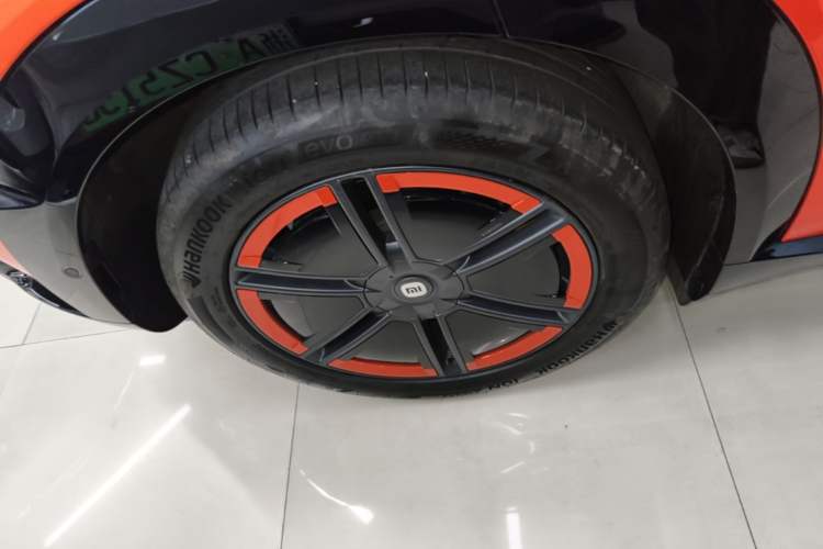Used Xiaomi Auto YU7 2025 Ultra-Long Range Rear-Wheel Drive Version Right Rear Wheel Hub