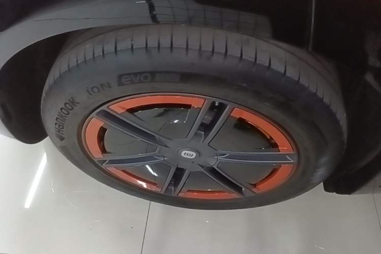 Used Xiaomi Auto YU7 2025 Ultra-Long Range Rear-Wheel Drive Version Right Rear Wheel Hub