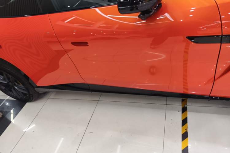 Used Xiaomi Auto YU7 2025 Ultra-Long Range High-Performance All-Wheel-Drive Max Edition Right Side Sill