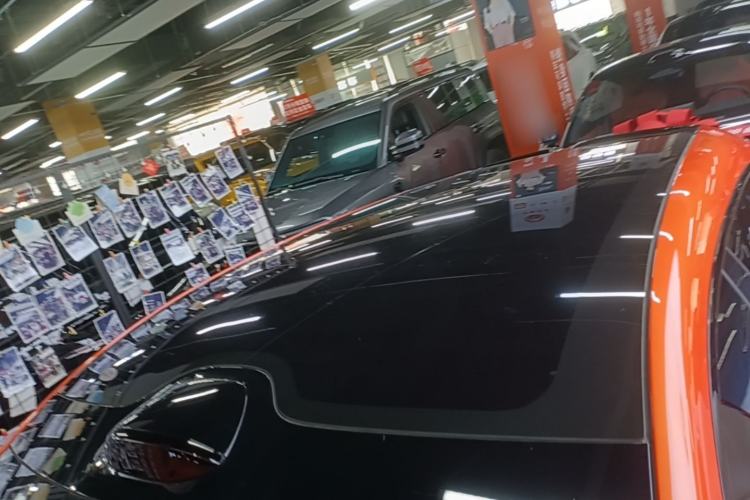 Used Xiaomi Auto YU7 2025 Ultra-Long Range Rear-Wheel Drive Version Roof