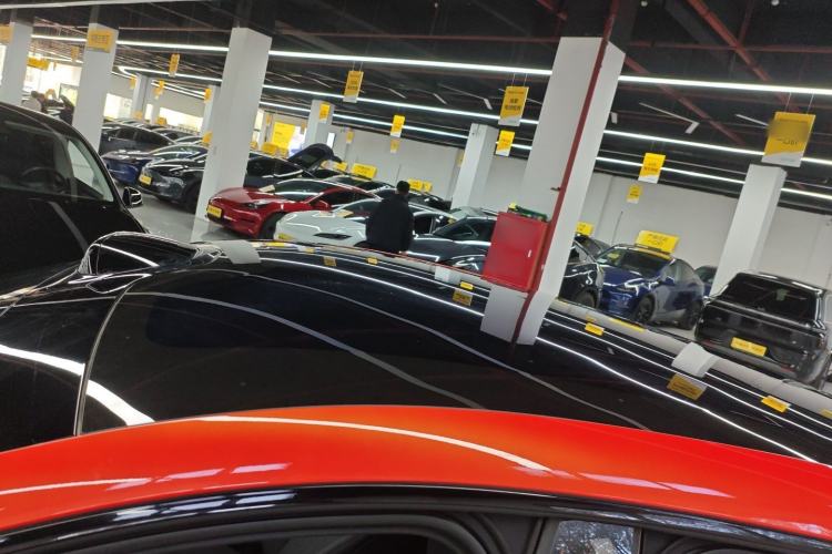 Used Xiaomi Auto YU7 2025 Ultra-Long Range High-Performance All-Wheel-Drive Max Edition Roof