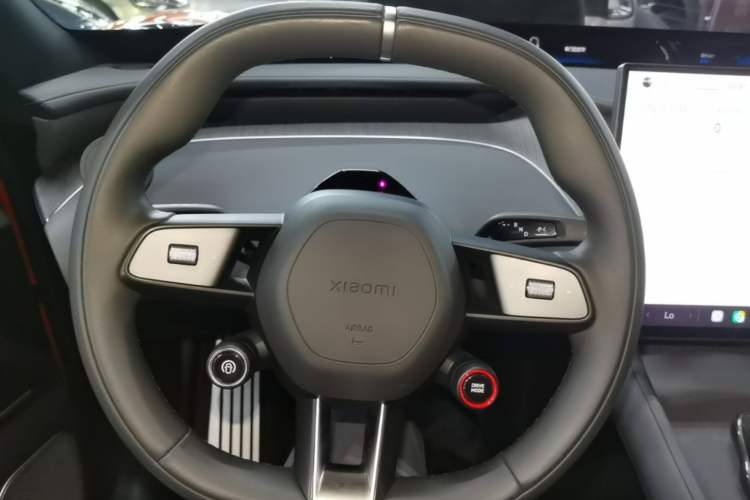 Used Xiaomi Auto YU7 2025 Ultra-Long Range All-Wheel Drive Pro Version Steering Wheel