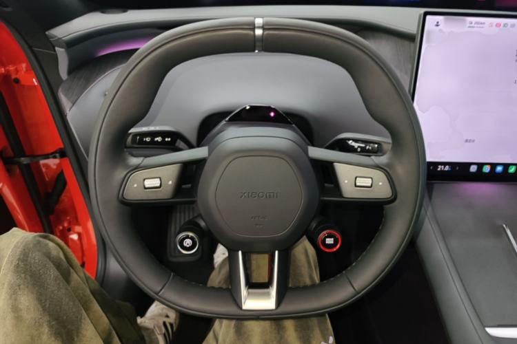 Used Xiaomi Auto YU7 2025 Ultra-Long Range Rear-Wheel Drive Version Steering Wheel