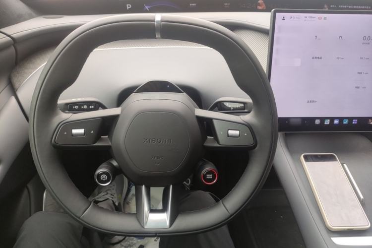 Used Xiaomi Auto YU7 2025 Ultra-Long Range High-Performance All-Wheel-Drive Max Edition Steering Wheel