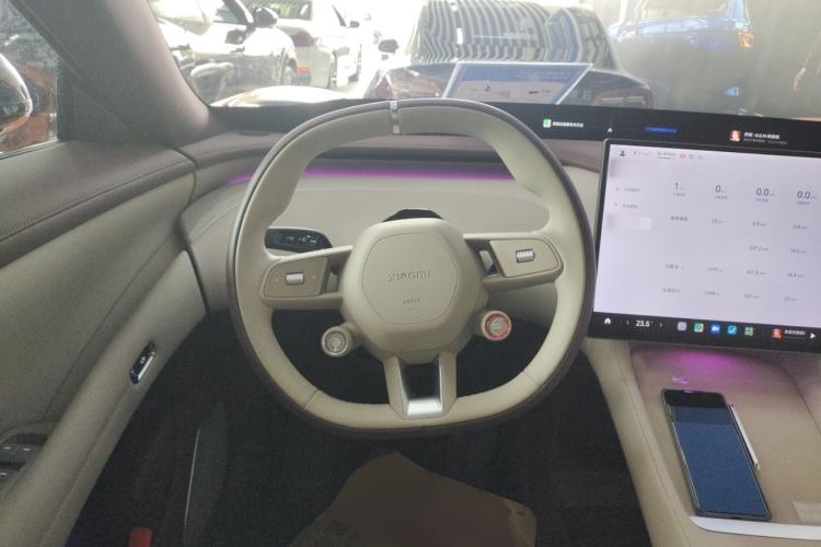 Used Xiaomi Auto YU7 2025 Ultra-Long Range Rear-Wheel Drive Version Steering Wheel