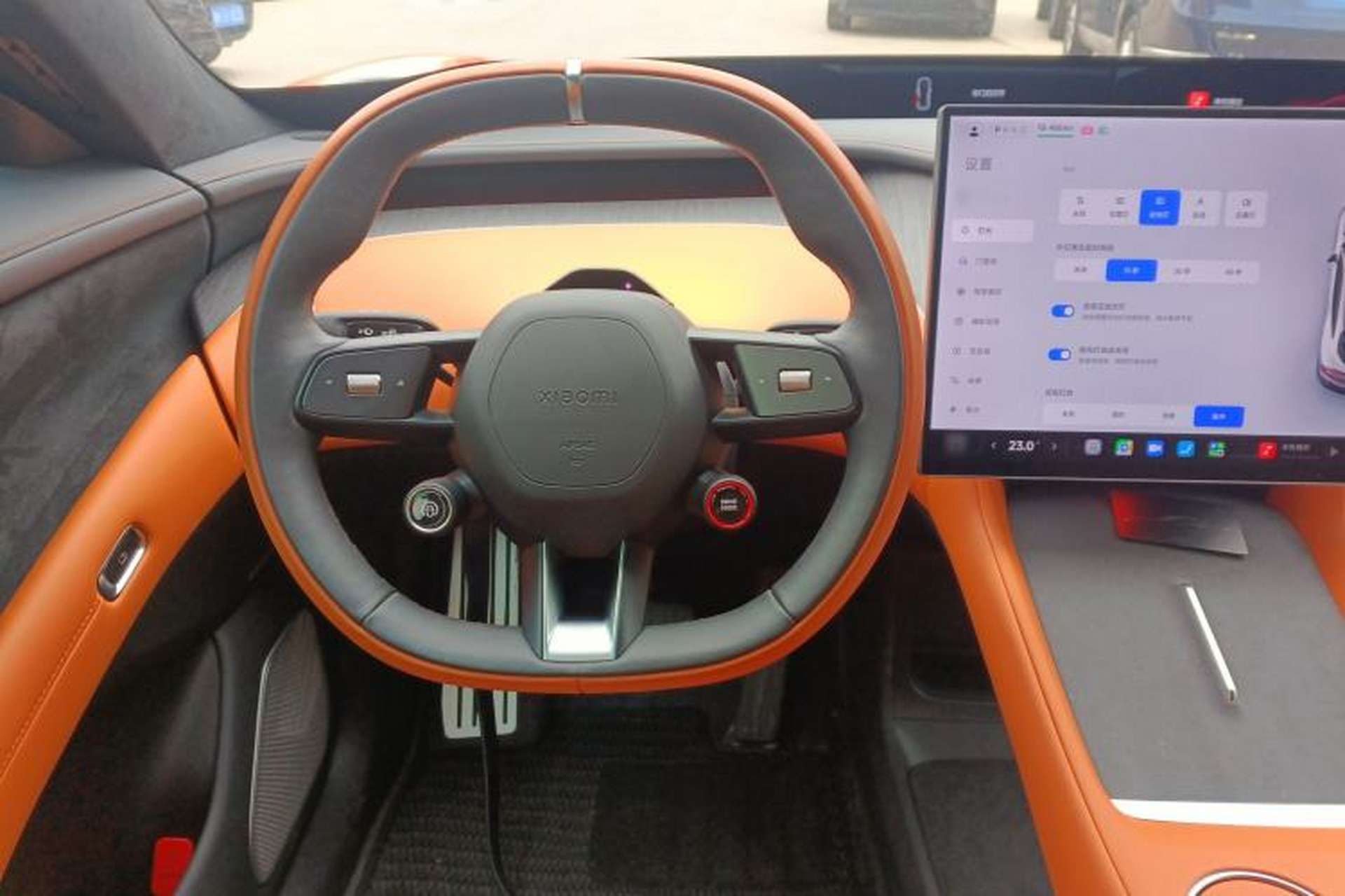 Used Xiaomi Auto YU7 2025 Ultra-Long Range High-Performance All-Wheel-Drive Max Edition Steering Wheel