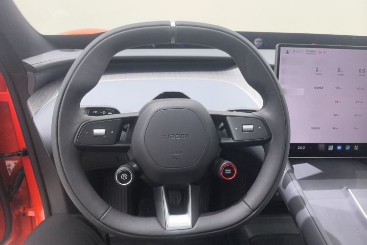 Used Xiaomi Auto YU7 2025 Ultra-Long Range Rear-Wheel Drive Version Steering Wheel