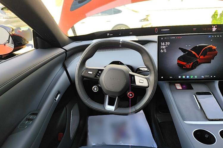 Used Xiaomi Auto YU7 2025 Ultra-Long Range Rear-Wheel Drive Version Steering Wheel