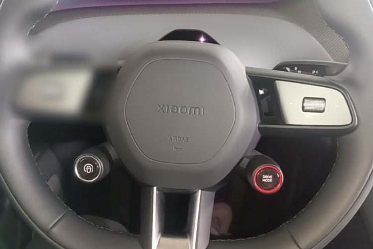 Used Xiaomi Auto YU7 2025 Ultra-Long Range High-Performance All-Wheel-Drive Max Edition Steering Wheel
