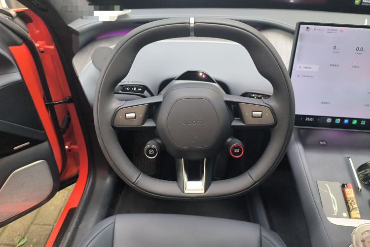 Used Xiaomi Auto YU7 2025 Ultra-Long Range High-Performance All-Wheel-Drive Max Edition Steering Wheel