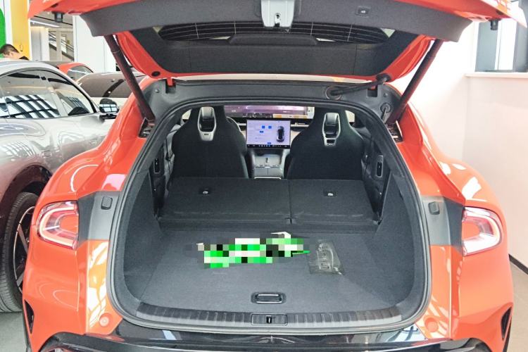 Used Xiaomi Auto YU7 2025 Ultra-Long Range High-Performance All-Wheel-Drive Max Edition Trunk