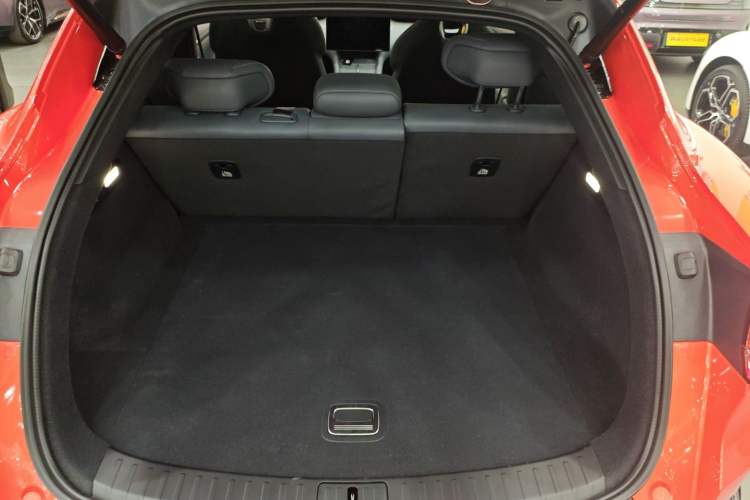 Used Xiaomi Auto YU7 2025 Ultra-Long Range Rear-Wheel Drive Version Trunk