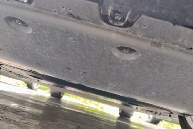 Used Xiaomi Auto YU7 2025 Ultra-Long Range High-Performance All-Wheel-Drive Max Edition Chassis Front