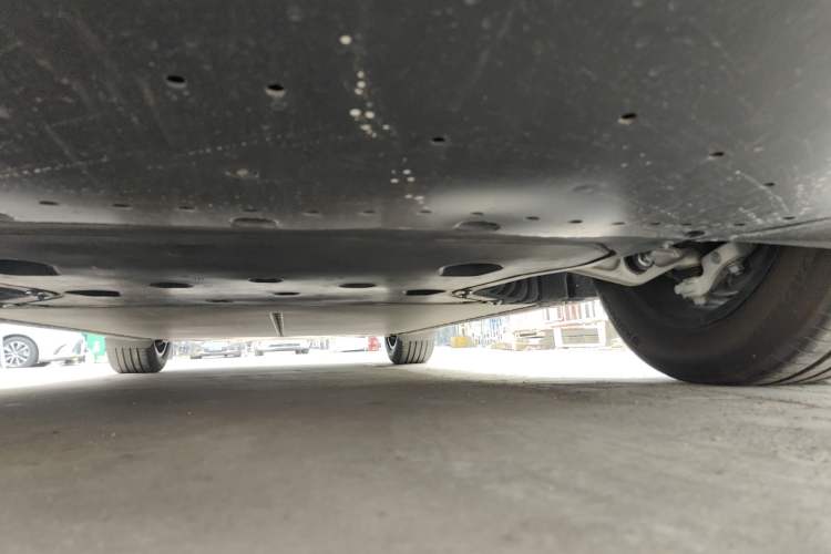 Used Xiaomi Auto YU7 2025 Ultra-Long Range Rear-Wheel Drive Version Chassis Front