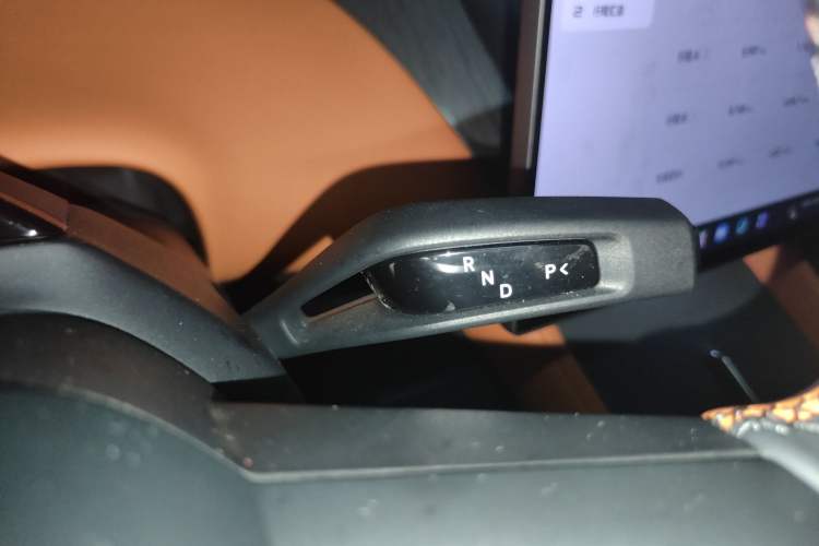 Used Xiaomi Auto YU7 2025 Ultra-Long Range All-Wheel Drive Pro Version Gear Lever