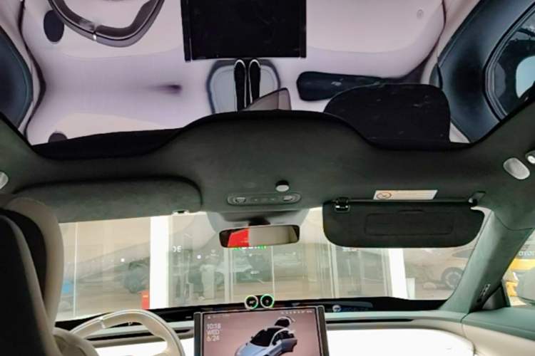 Used Xiaomi Auto YU7 2025 Ultra-Long Range High-Performance All-Wheel-Drive Max Edition Headliner