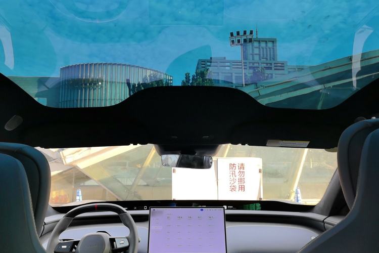 Used Xiaomi Auto YU7 2025 Ultra-Long Range High-Performance All-Wheel-Drive Max Edition Headliner