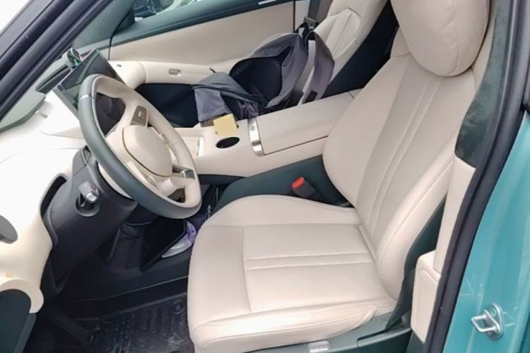 Used Xiaomi Auto YU7 2025 Ultra-Long Range High-Performance All-Wheel-Drive Max Edition Left Front Seat