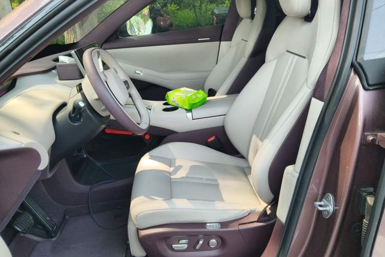 Used Xiaomi Auto YU7 2025 Ultra-Long Range High-Performance All-Wheel-Drive Max Edition Left Front Seat