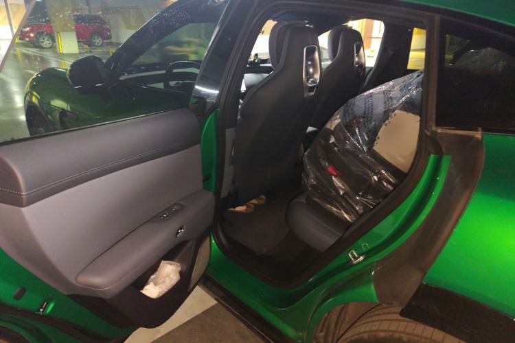 Used Xiaomi Auto YU7 2025 Ultra-Long Range Rear-Wheel Drive Version Left Rear Seat
