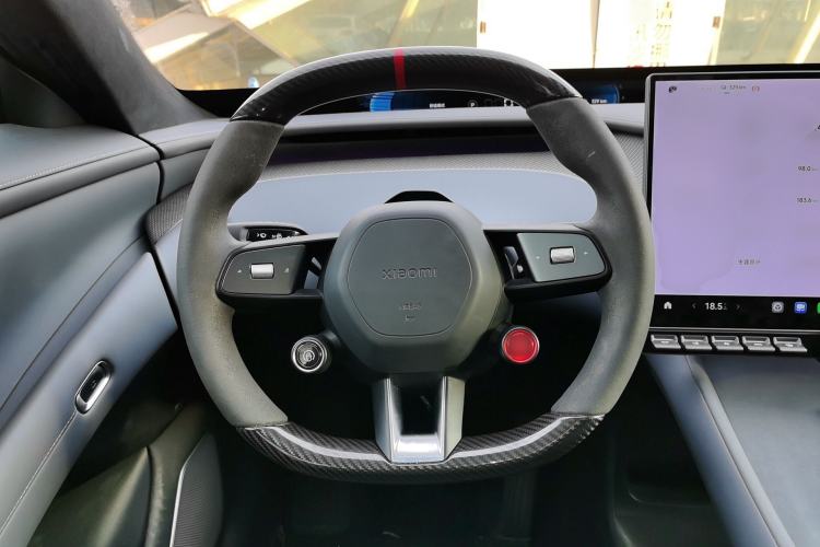 Used Xiaomi Auto YU7 2025 Ultra-Long Range High-Performance All-Wheel-Drive Max Edition Steering Wheel