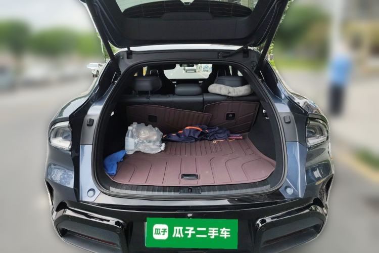 Used Xiaomi Auto YU7 2025 Ultra-Long Range High-Performance All-Wheel-Drive Max Edition Trunk