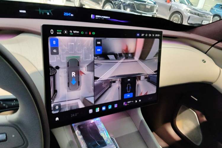 Used Xiaomi Auto YU7 2025 Ultra-Long Range High-Performance All-Wheel-Drive Max Edition Audio And AC Panel