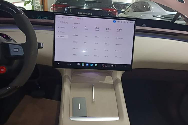 Used Xiaomi Auto YU7 2025 Ultra-Long Range High-Performance All-Wheel-Drive Max Edition Audio And AC Panel