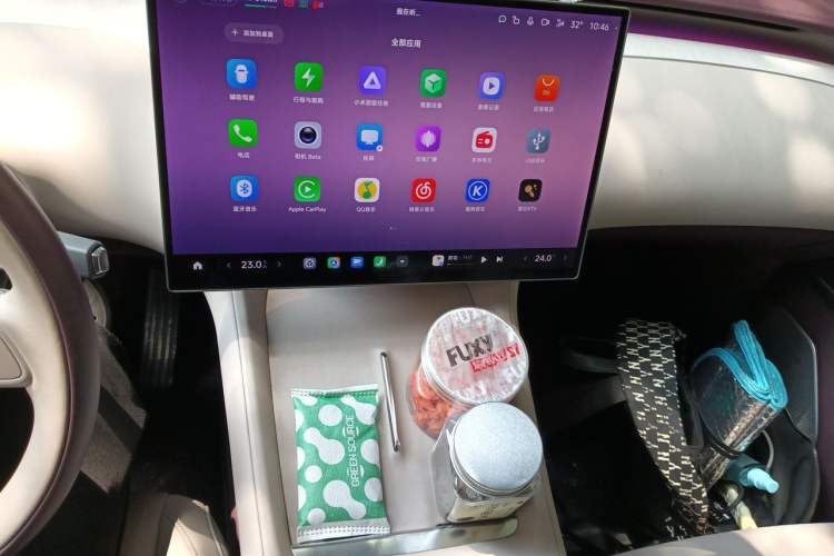 Used Xiaomi Auto YU7 2025 Ultra-Long Range High-Performance All-Wheel-Drive Max Edition Audio And AC Panel
