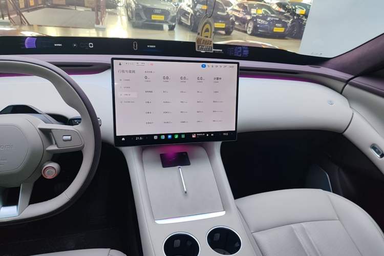 Used Xiaomi Auto YU7 2025 Ultra-Long Range High-Performance All-Wheel-Drive Max Edition Audio And AC Panel