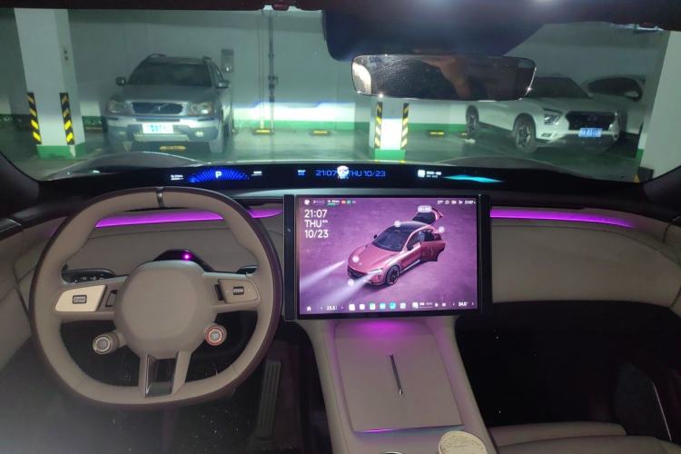 Used Xiaomi Auto YU7 2025 Ultra-Long Range All-Wheel Drive Pro Version Center Console