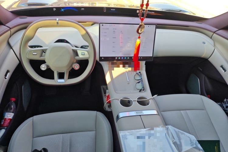 Used Xiaomi Auto YU7 2025 Ultra-Long Range All-Wheel Drive Pro Version Center Console