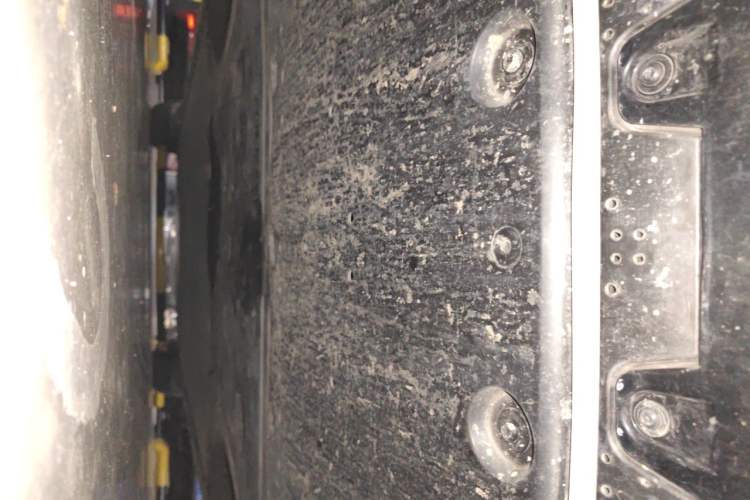 Used Xiaomi Auto YU7 2025 Ultra-Long Range High-Performance All-Wheel-Drive Max Edition Chassis Front