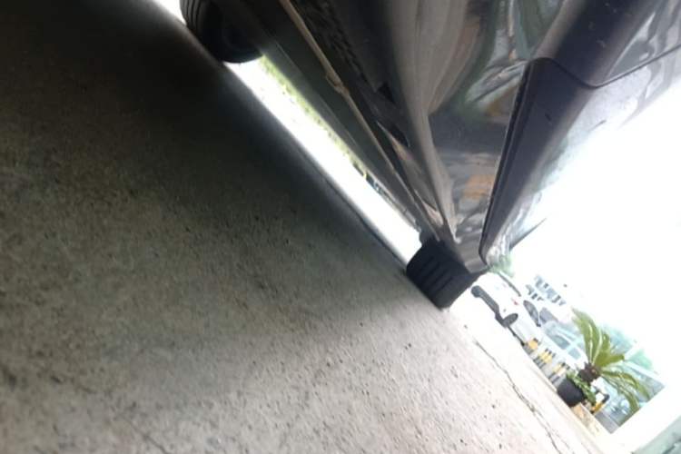 Used Xiaomi Auto YU7 2025 Ultra-Long Range All-Wheel Drive Pro Version Chassis Front Left