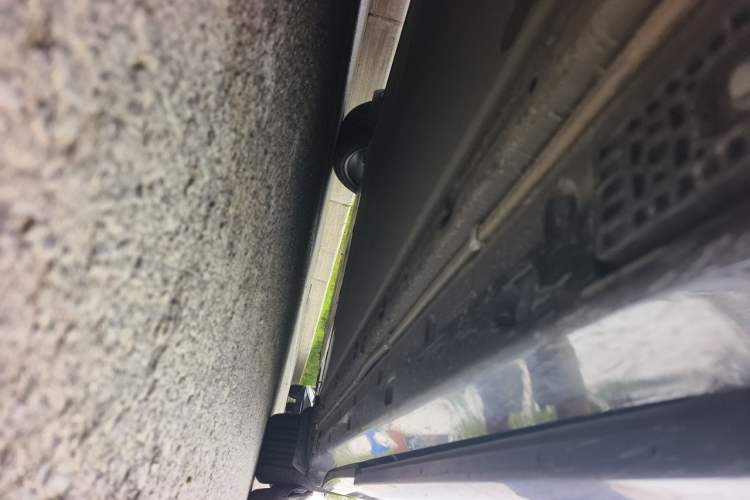 Used Xiaomi Auto YU7 2025 Ultra-Long Range High-Performance All-Wheel-Drive Max Edition Chassis Front Left