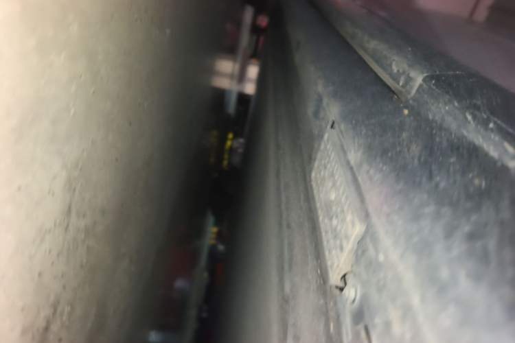 Used Xiaomi Auto YU7 2025 Ultra-Long Range High-Performance All-Wheel-Drive Max Edition Chassis Front Right