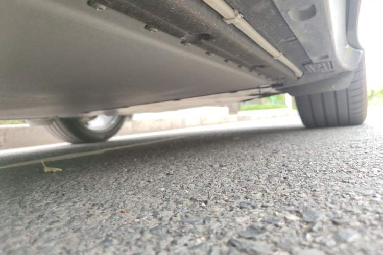 Used Xiaomi Auto YU7 2025 Ultra-Long Range High-Performance All-Wheel-Drive Max Edition Chassis Rear Left