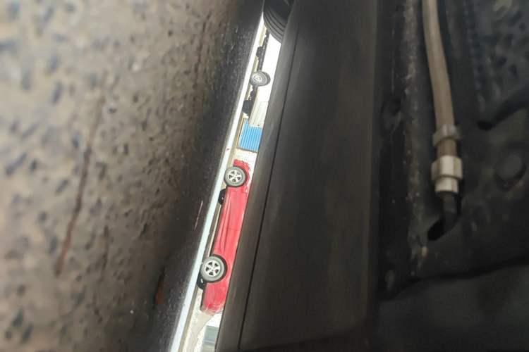 Used Xiaomi Auto YU7 2025 Ultra-Long Range Rear-Wheel Drive Version Chassis Rear Left