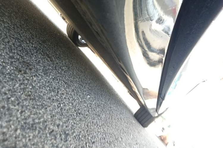 Used Xiaomi Auto YU7 2025 Ultra-Long Range High-Performance All-Wheel-Drive Max Edition Chassis Rear Right