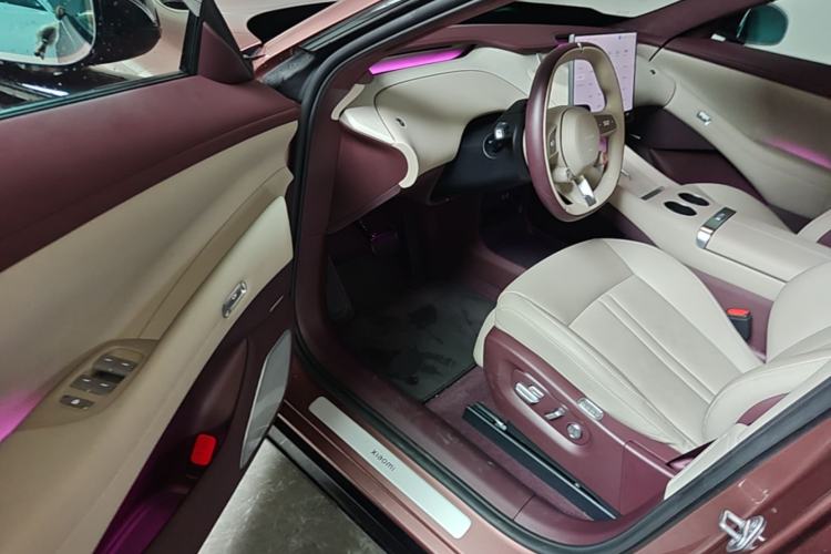 Used Xiaomi Auto YU7 2025 Ultra-Long Range High-Performance All-Wheel-Drive Max Edition Driver Seat
